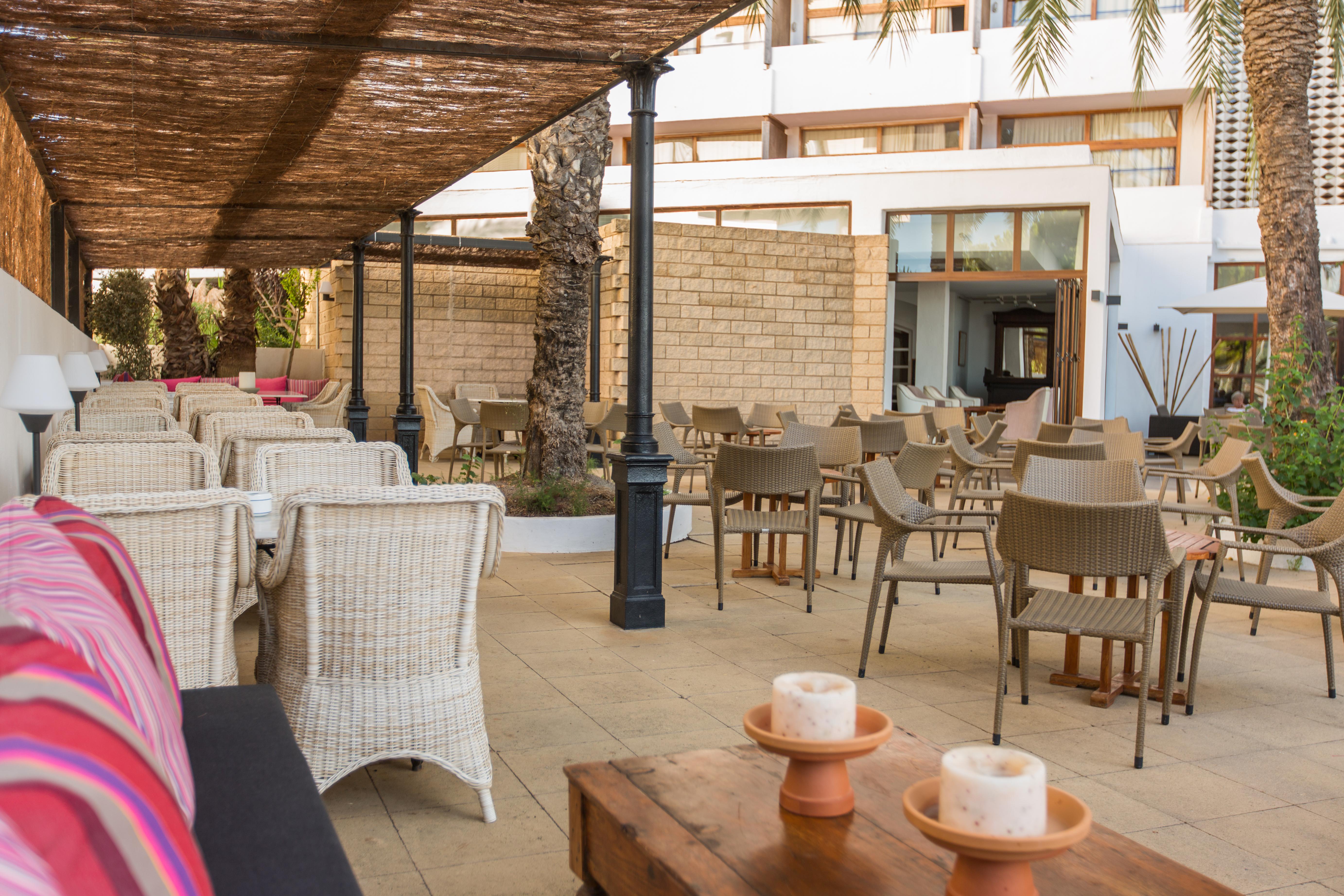 Hotel Tres Torres Santa Eulària des Riu Kültér fotó