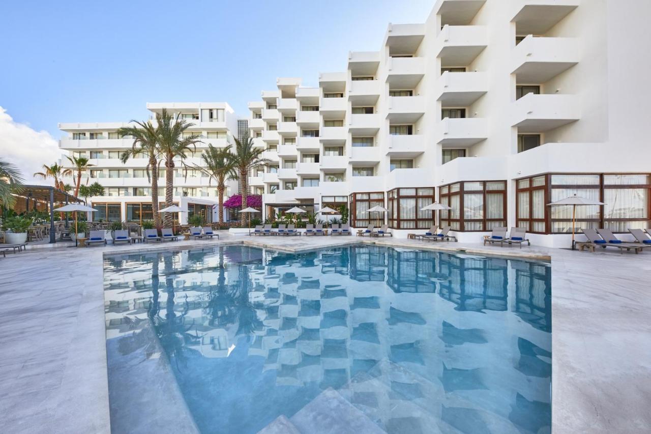 Hotel Tres Torres Santa Eulària des Riu Kültér fotó