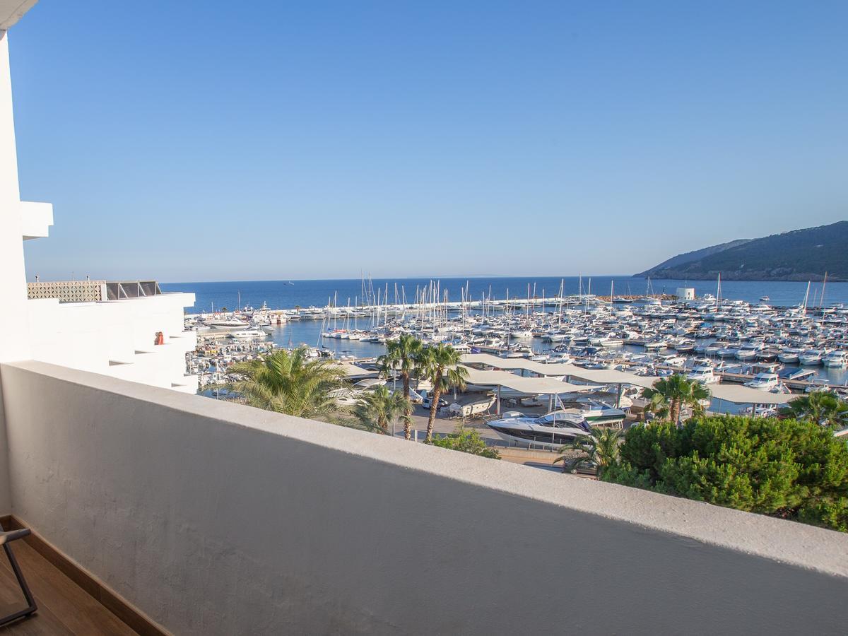 Hotel Tres Torres Santa Eulària des Riu Kültér fotó